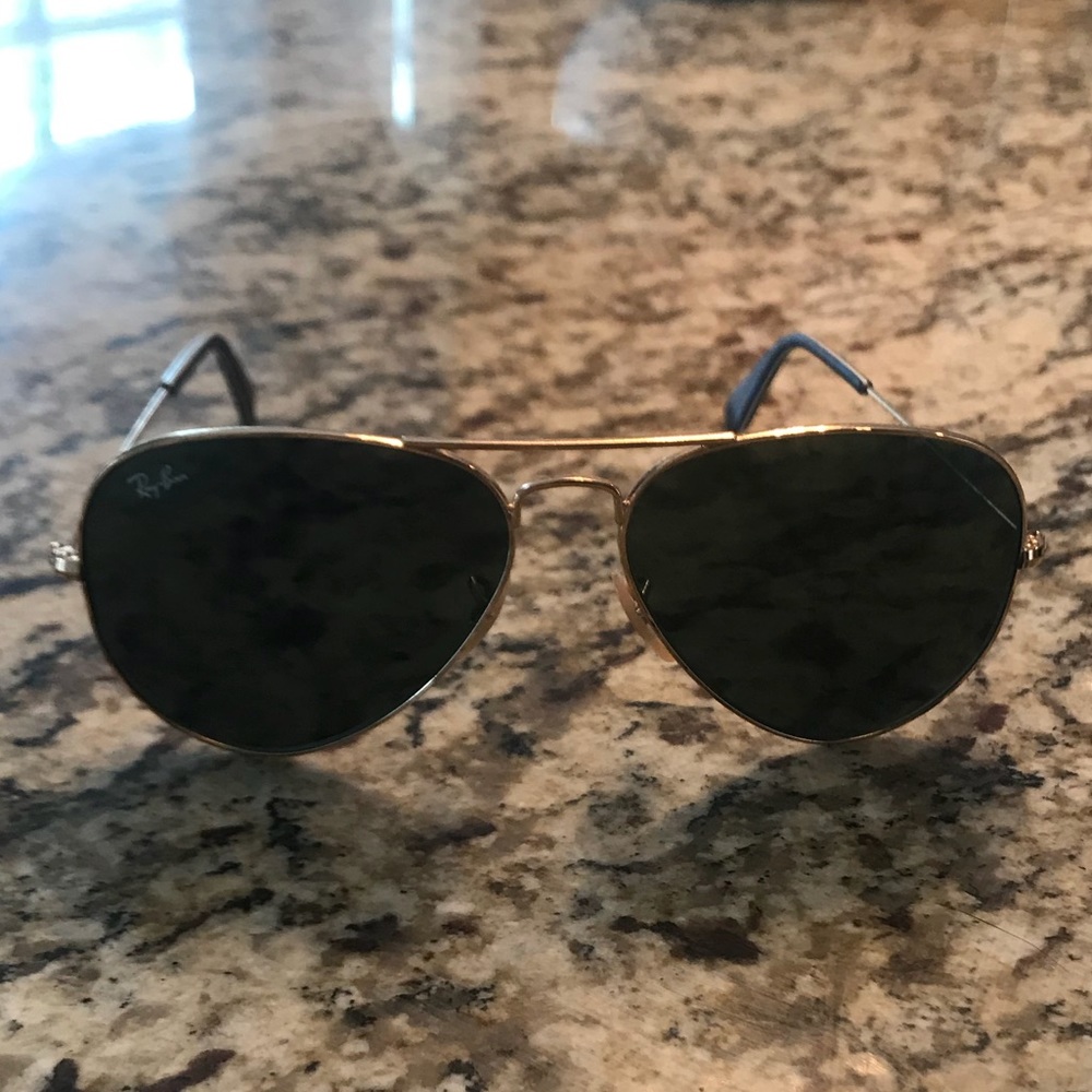 Ray-Ban Aviators - Picture 2 of 3